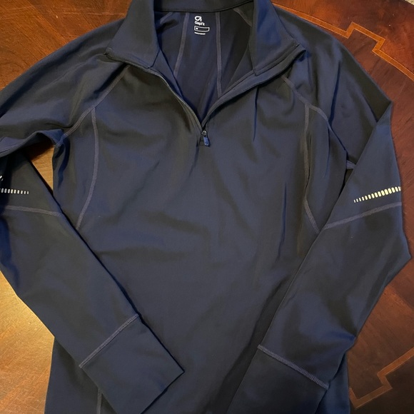 Gap Fit Long sleeve top - Picture 1 of 4